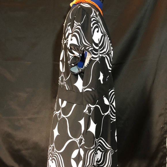 Plus Size Women’s Blouse - Picture 3 of 7